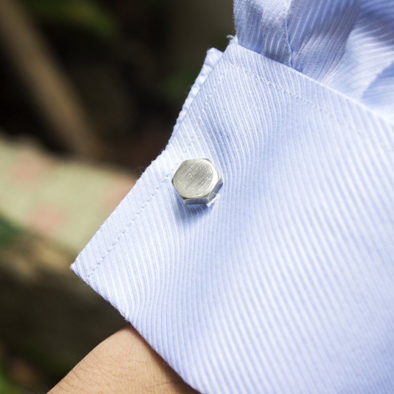 Main Agonal Screw Cufflinks image