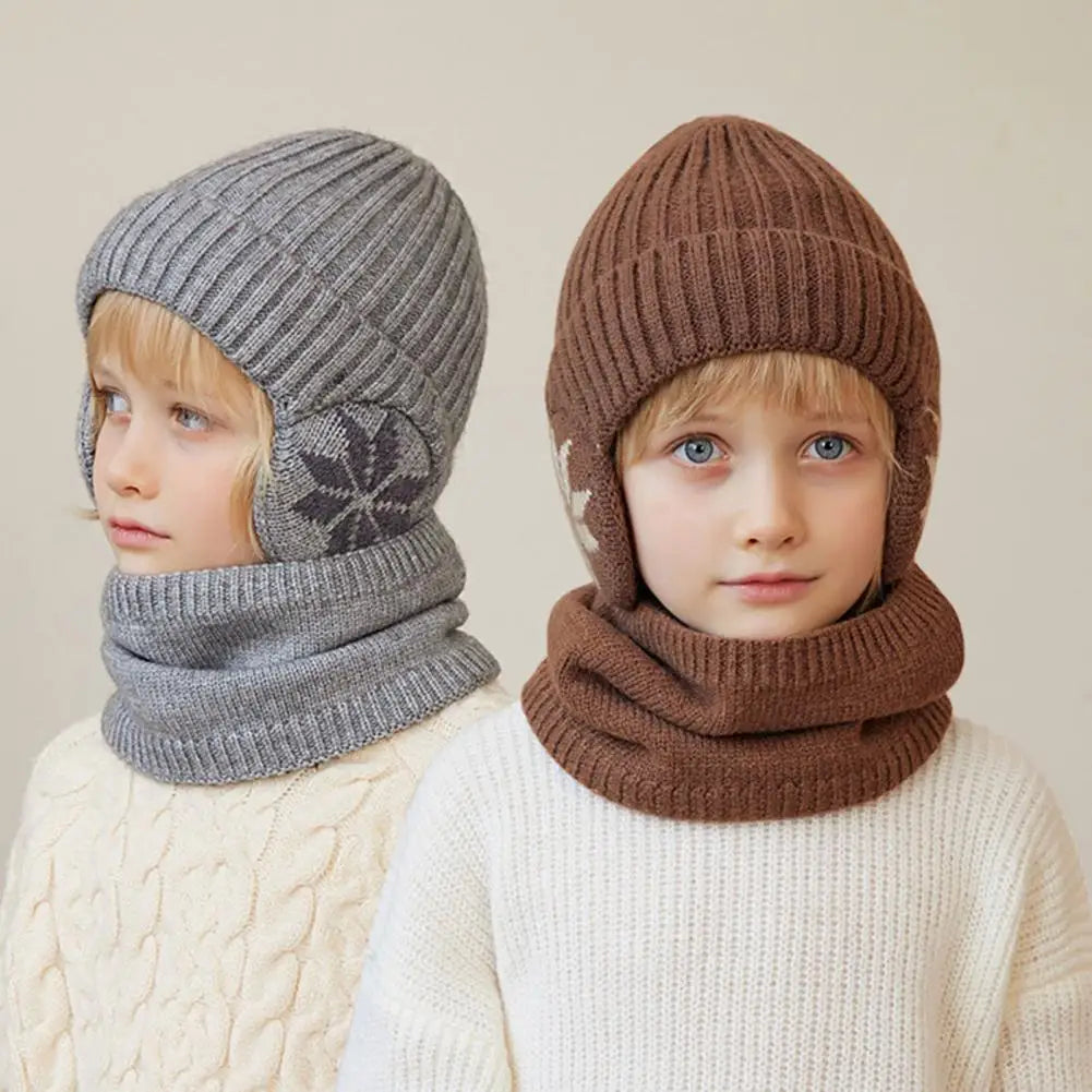 A cozy girls hat and scarf set in stylish design, made from thick acrylic material, perfect for winter wear.