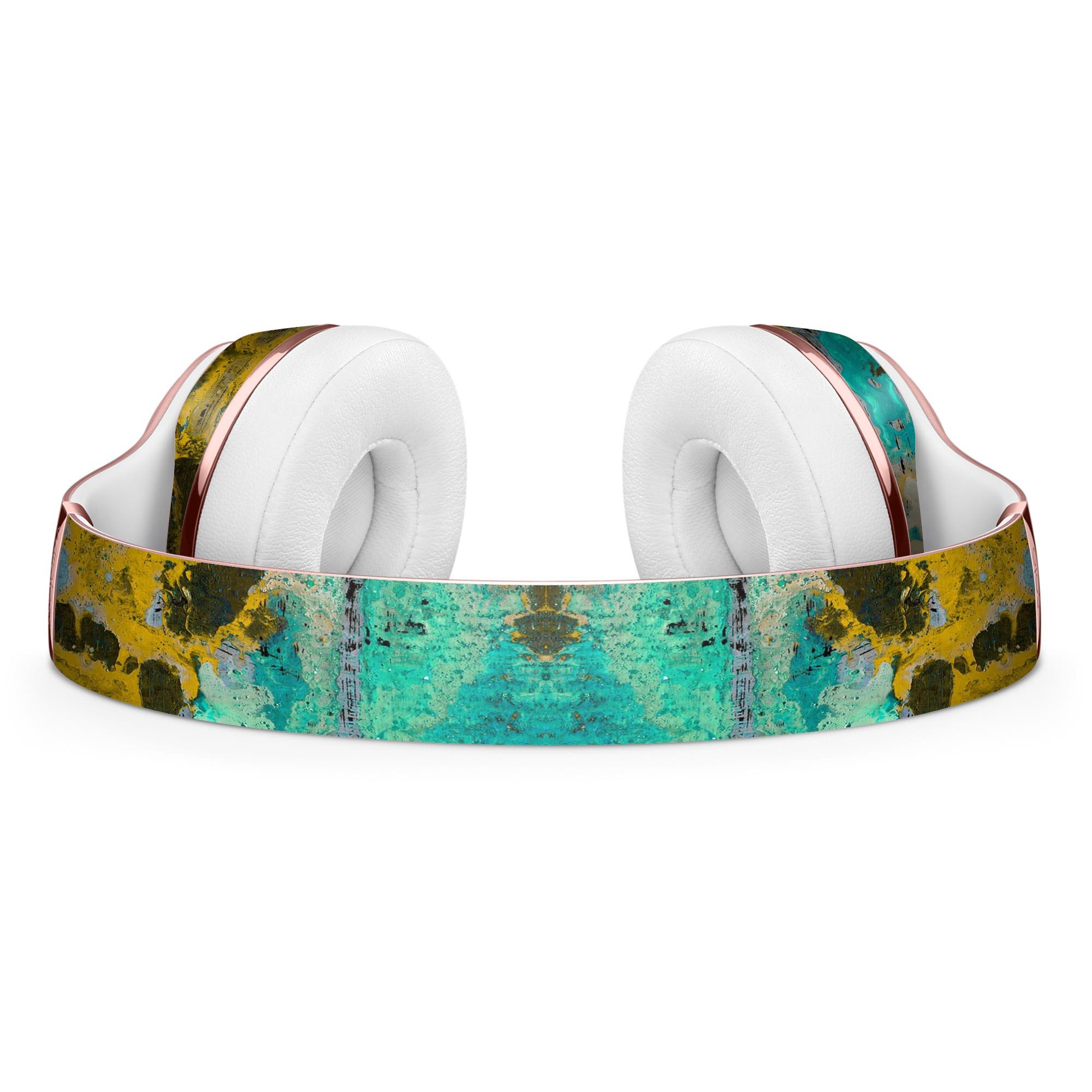 Abstract Wet Paint Gold Full-Body Skin Kit for Beats by Dre Solo 3, showcasing a vibrant design that enhances headphone aesthetics.