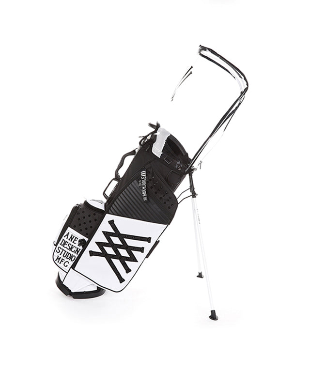 ANEW Golf Two-Color Stand Bag in Black with stylish design and multiple storage pockets.