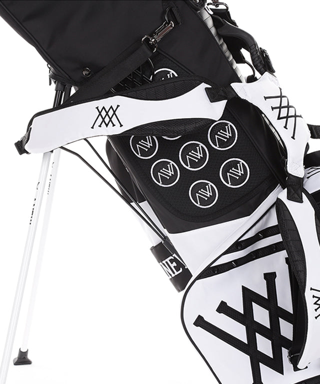 ANEW Golf Two-Color Stand Bag in Black with stylish design and multiple storage pockets.