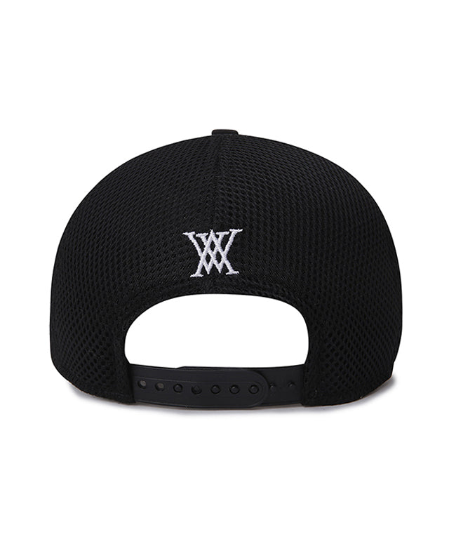 ANEW x NEWERA RC950 Mash Snapback Unst in black with a matte logo and ventilation holes at the back.