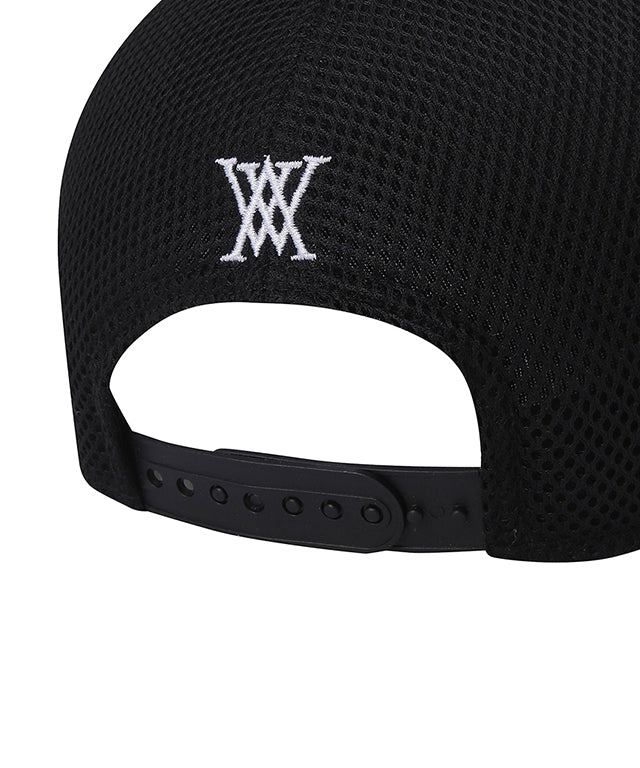 ANEW x NEWERA RC950 Mash Snapback Unst in black with a matte logo and ventilation holes at the back.