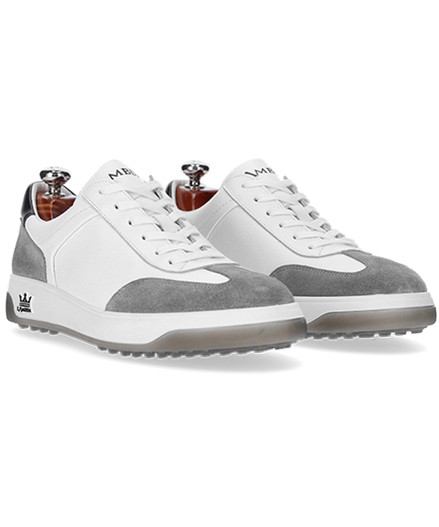 Arezzo White & Grey men's golf shoes showcasing premium leather and soft spikes.