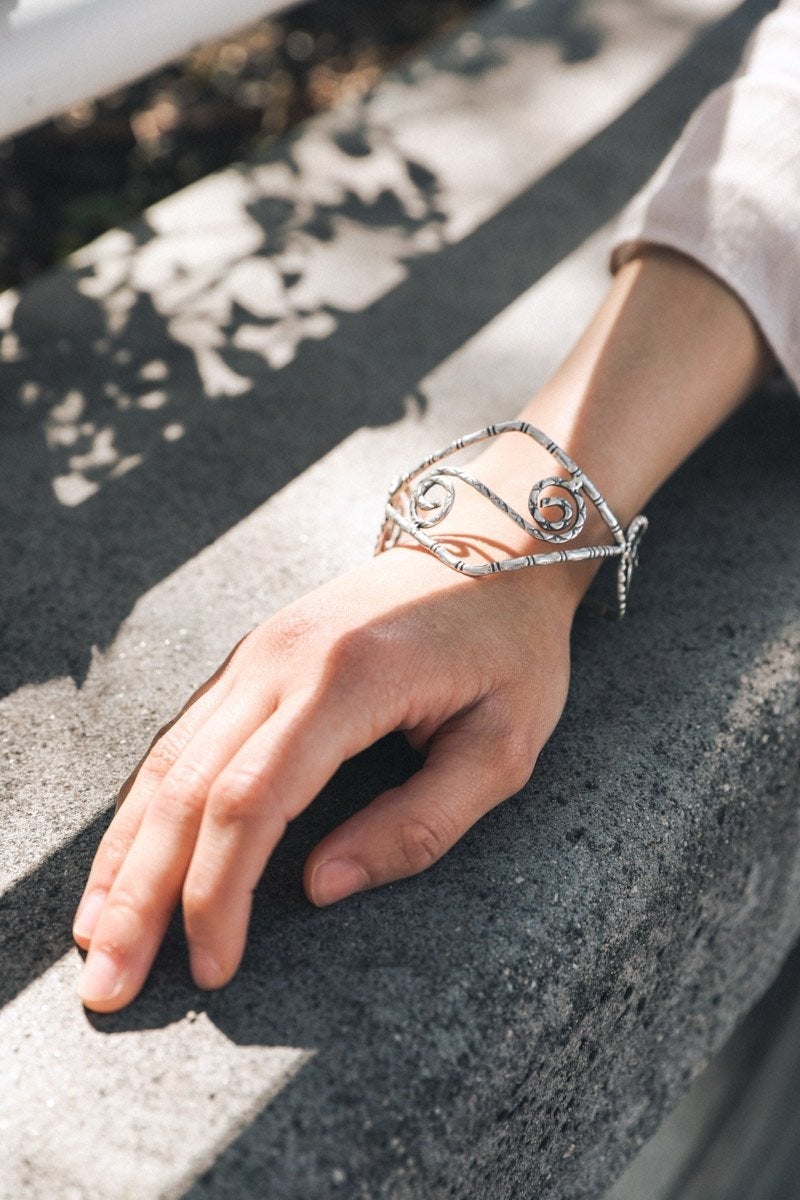 Balance Fashion Cuff made of 100% iron, showcasing a sleek and modern design, perfect for versatile styling.