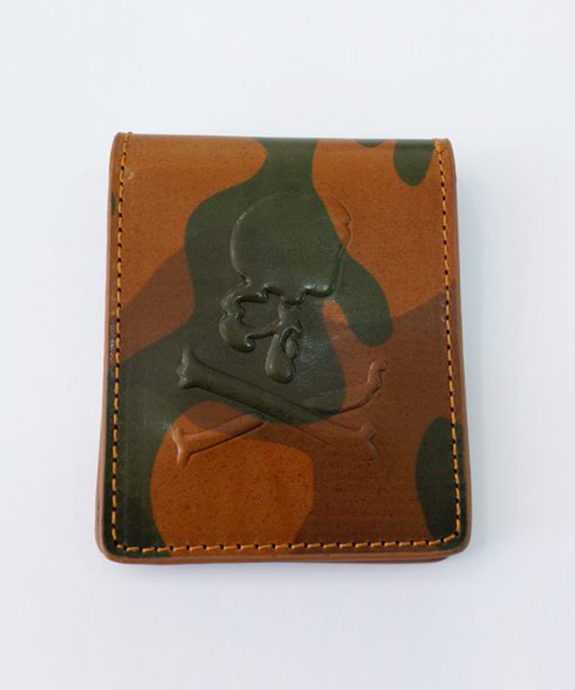 Baron Camouflage Money Clip in Brown, featuring a sleek design and powerful magnet for secure cash holding.