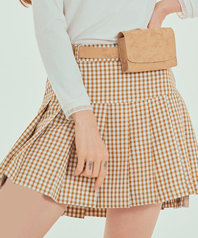 BENECIA 12 Avenue Check Culottes in Beige, featuring a stylish check pattern and comfortable fabric blend.