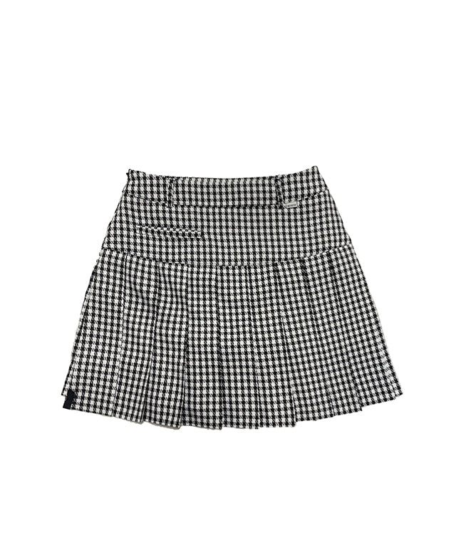 BENECIA 12 Avenue Check Culottes in Black, featuring a stylish check pattern and comfortable fabric blend.