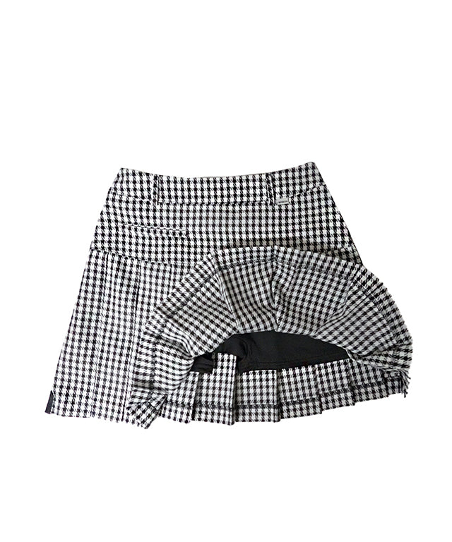 BENECIA 12 Avenue Check Culottes in Black, featuring a stylish check pattern and comfortable fabric blend.