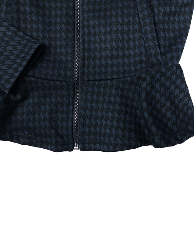 BENECIA 12 Big Hound Zip-up jacket in blue and black, showcasing its stylish design and zip-up feature.