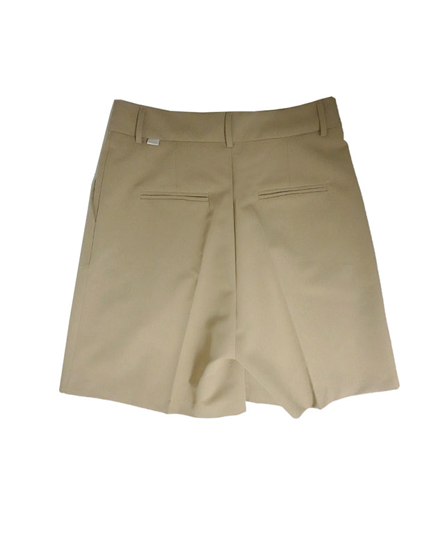 BENECIA 12 Butter Bermuda Shorts in Beige, showcasing relaxed fit and soft fabric.