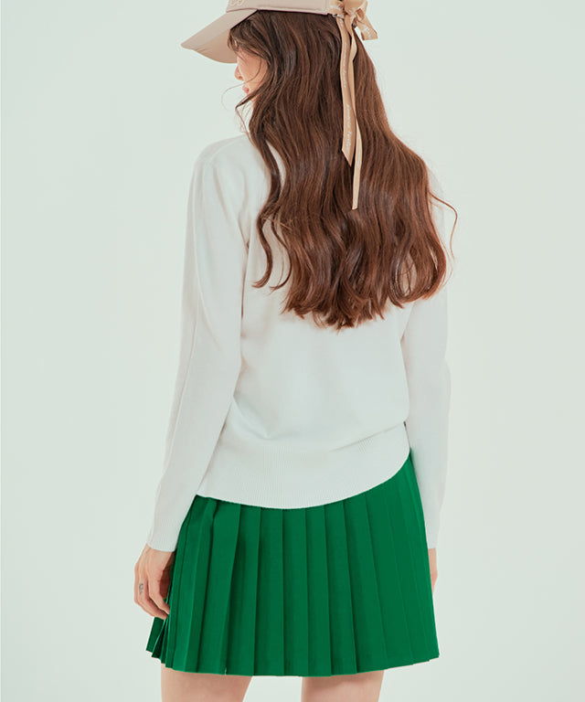 BENECIA 12 Cera Skirt in Green, showcasing its elegant design and fabric texture.