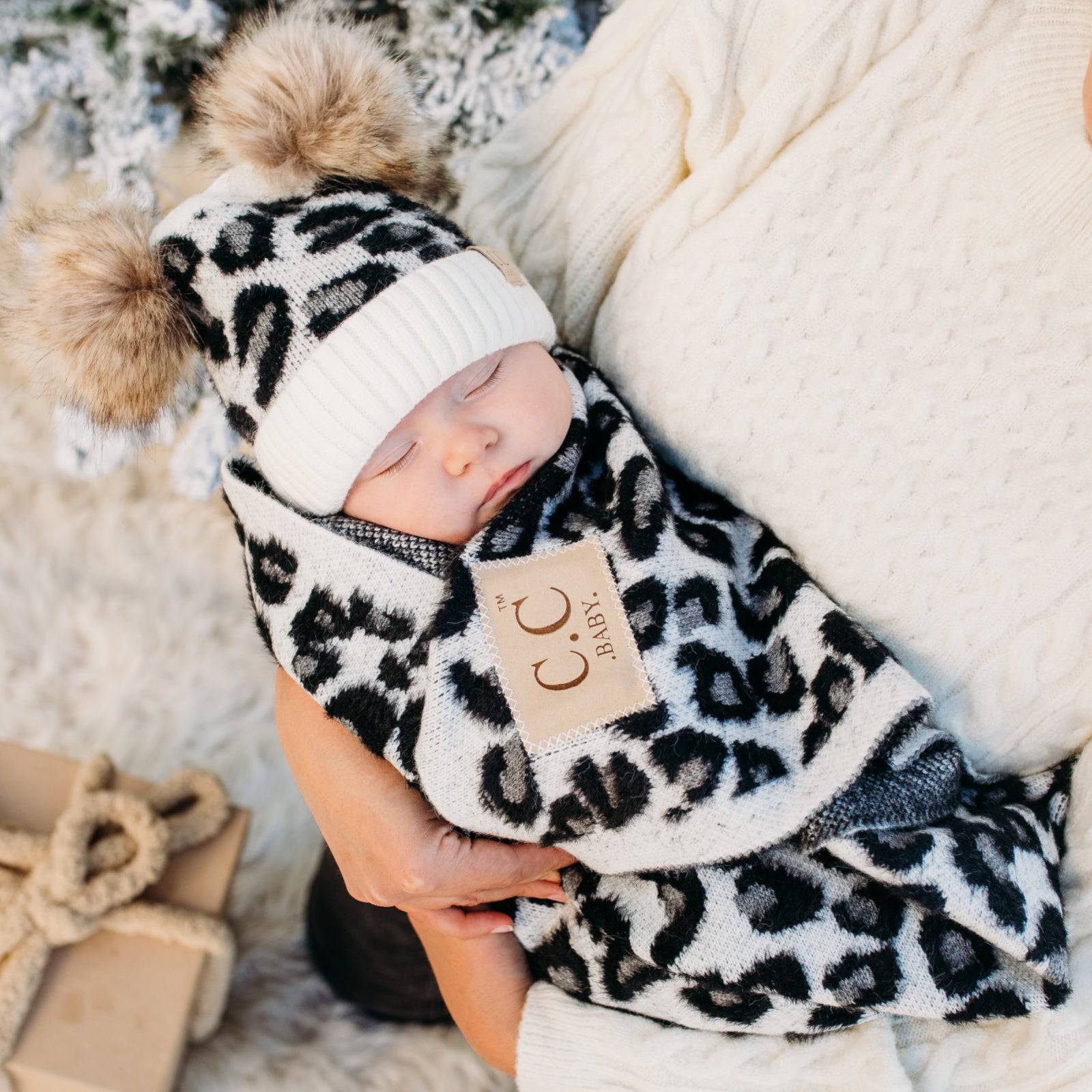 CC Baby Leopard Blanket featuring a trendy leopard print design, perfect for infants and toddlers, made from ultra-soft materials.