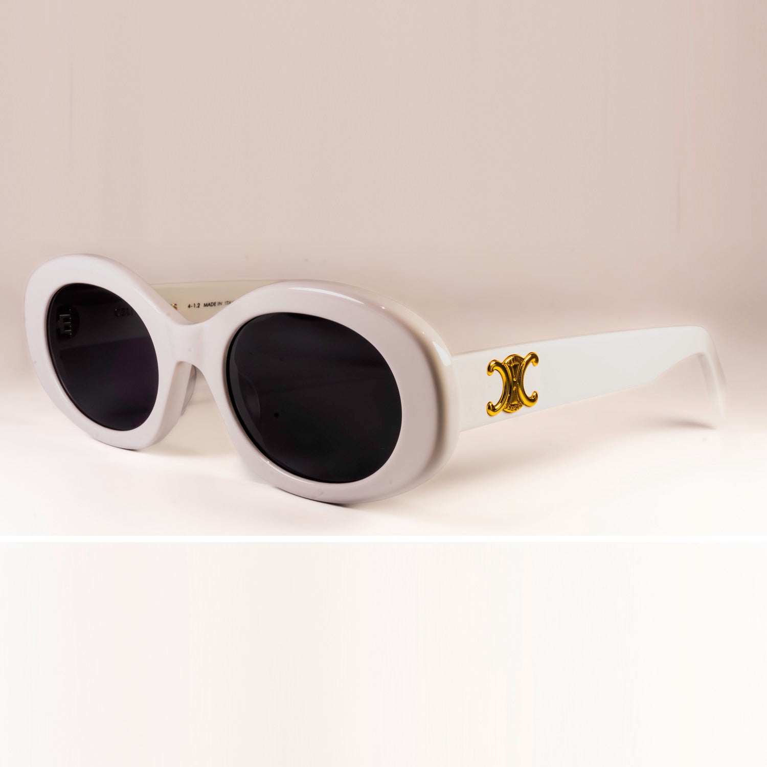 Celine CL40194U Sunglasses featuring a full rim round frame made of acetate, showcasing a stylish and elegant design.