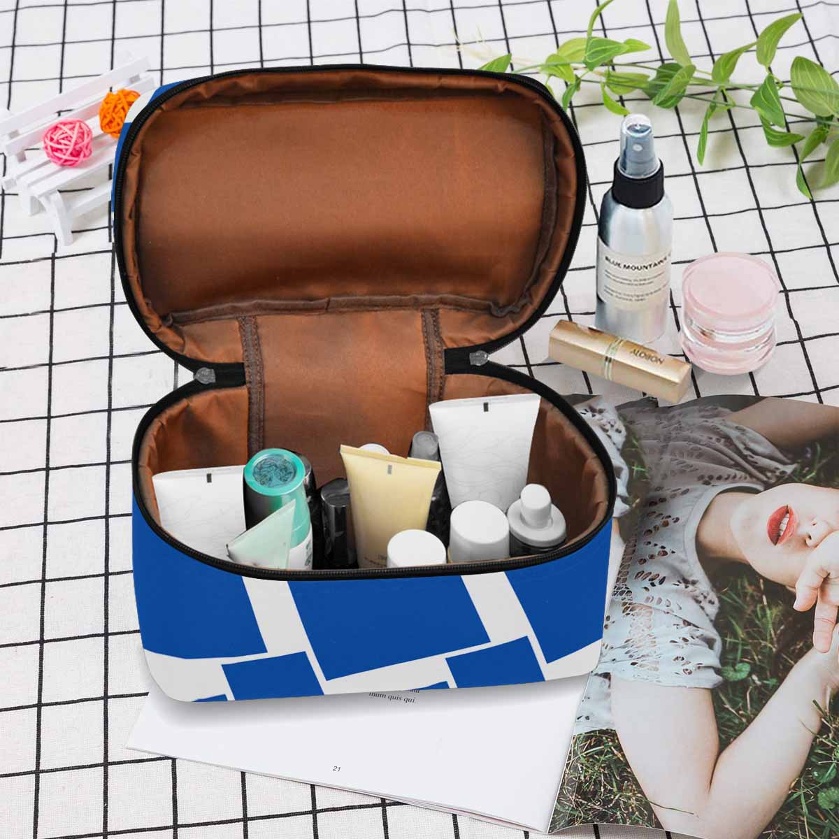 Stylish cosmetic bag with multiple compartments, water-resistant material, and secure zipper closure, ideal for travel and organization.