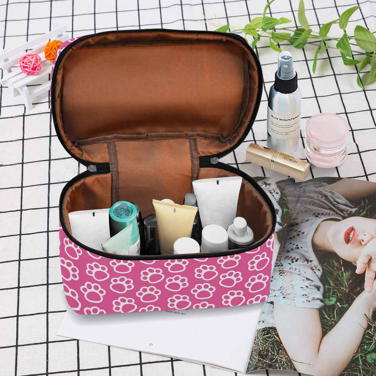 Pink Paws Cosmetic Bag featuring a waterproof design and zipper closure, ideal for travel and cosmetics storage.