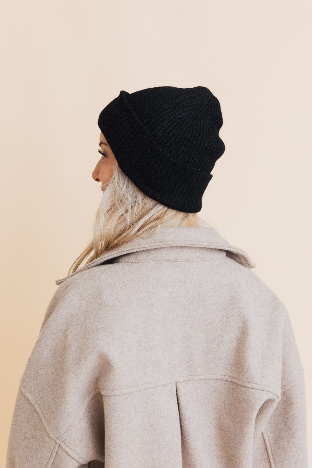 Eco Friendly Chic Knit Beanie made from sustainable materials, featuring a stylish knit design in a cozy fit.