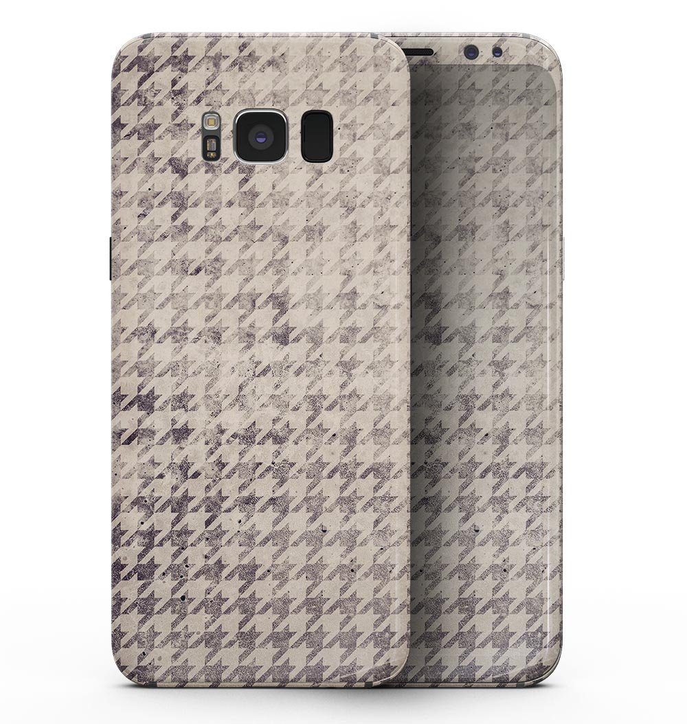 Faded Sharp Black and White Pattern skin for Samsung Galaxy S8, showcasing a sleek design that enhances the device's appearance while providing protection.