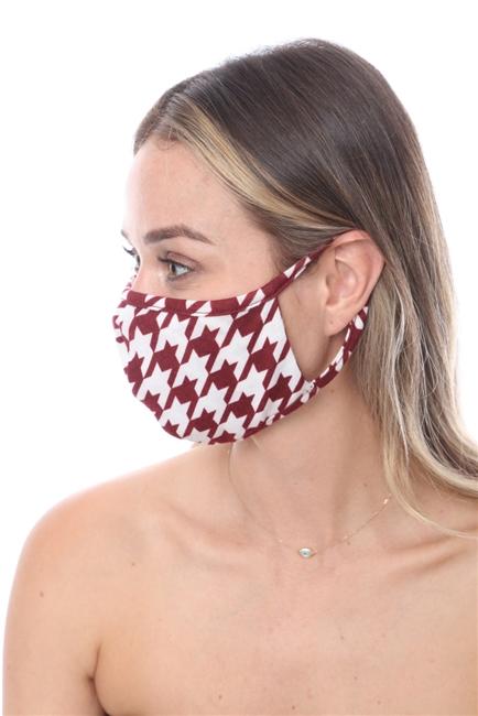 Wine White Houndstooth Print Face Mask with double-layered fabric and contoured sides, packaged in zip lock bags.