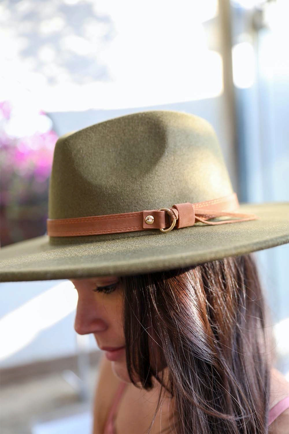 A stylish Flat Brim Buckle Hat featuring a flat brim and elegant buckle detail, made from soft polyester fabric.