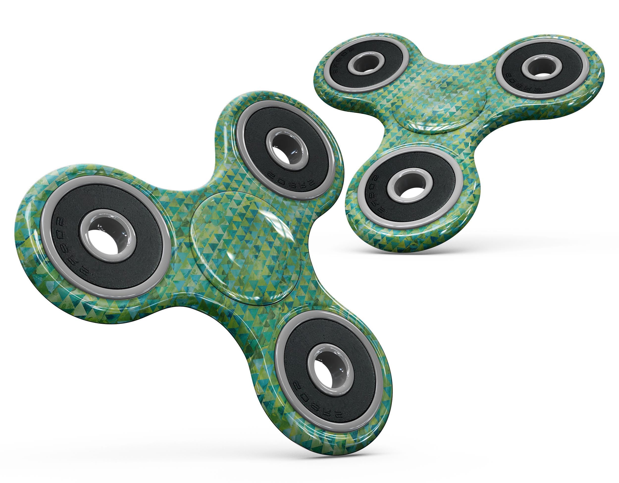 Green textured triangle pattern full-body skin kit for fidget spinner, showcasing vibrant colors and unique design.