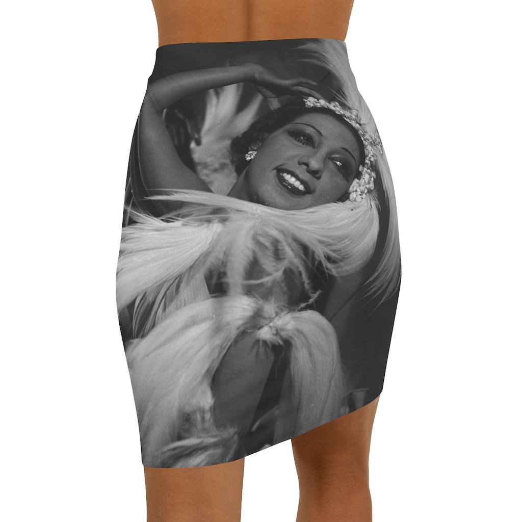 Haute Baker Garde Skirt showcasing a sleek design with a four-way stretch fabric and elastic waistband.