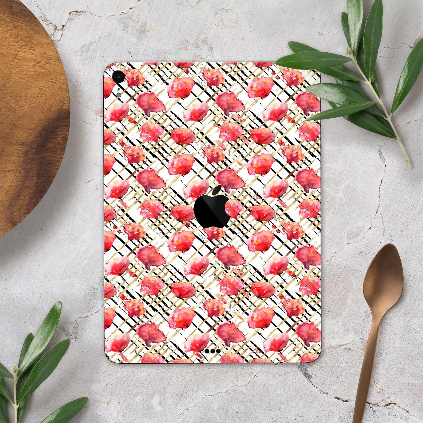 Karamfila Watercolo Poppies V24 full-body skin decal for Apple devices, featuring vibrant poppy design and premium 3M materials.