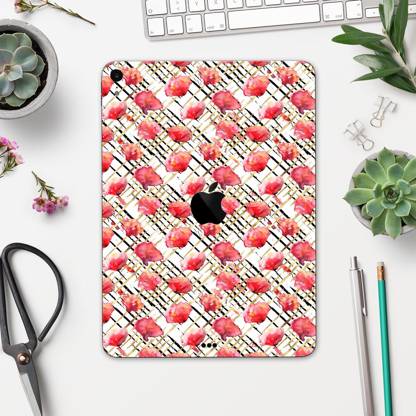 Karamfila Watercolo Poppies V24 full-body skin decal for Apple devices, featuring vibrant poppy design and premium 3M materials.