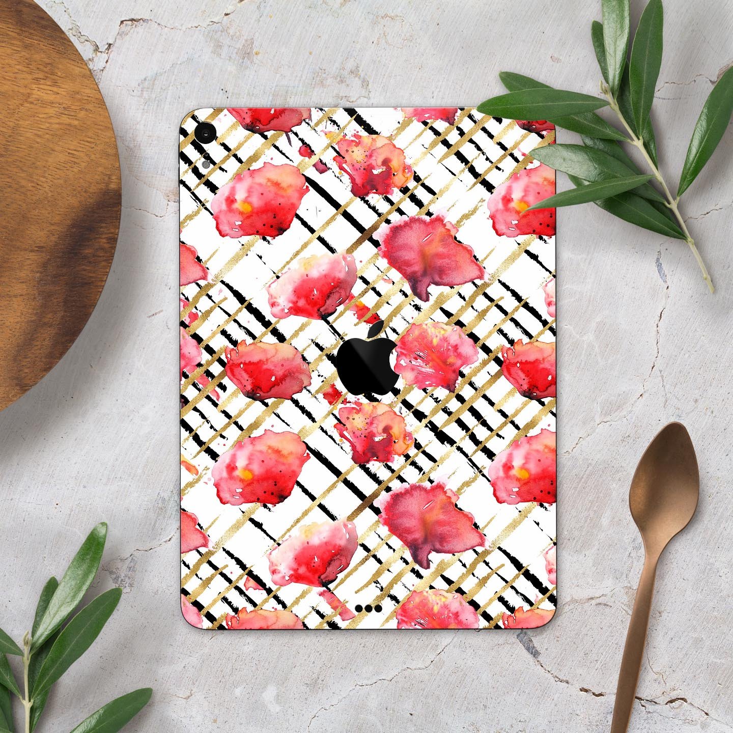 Karamfila Watercolo Poppies V25 full-body skin decal for Apple devices, featuring vibrant poppy design and premium 3M materials.