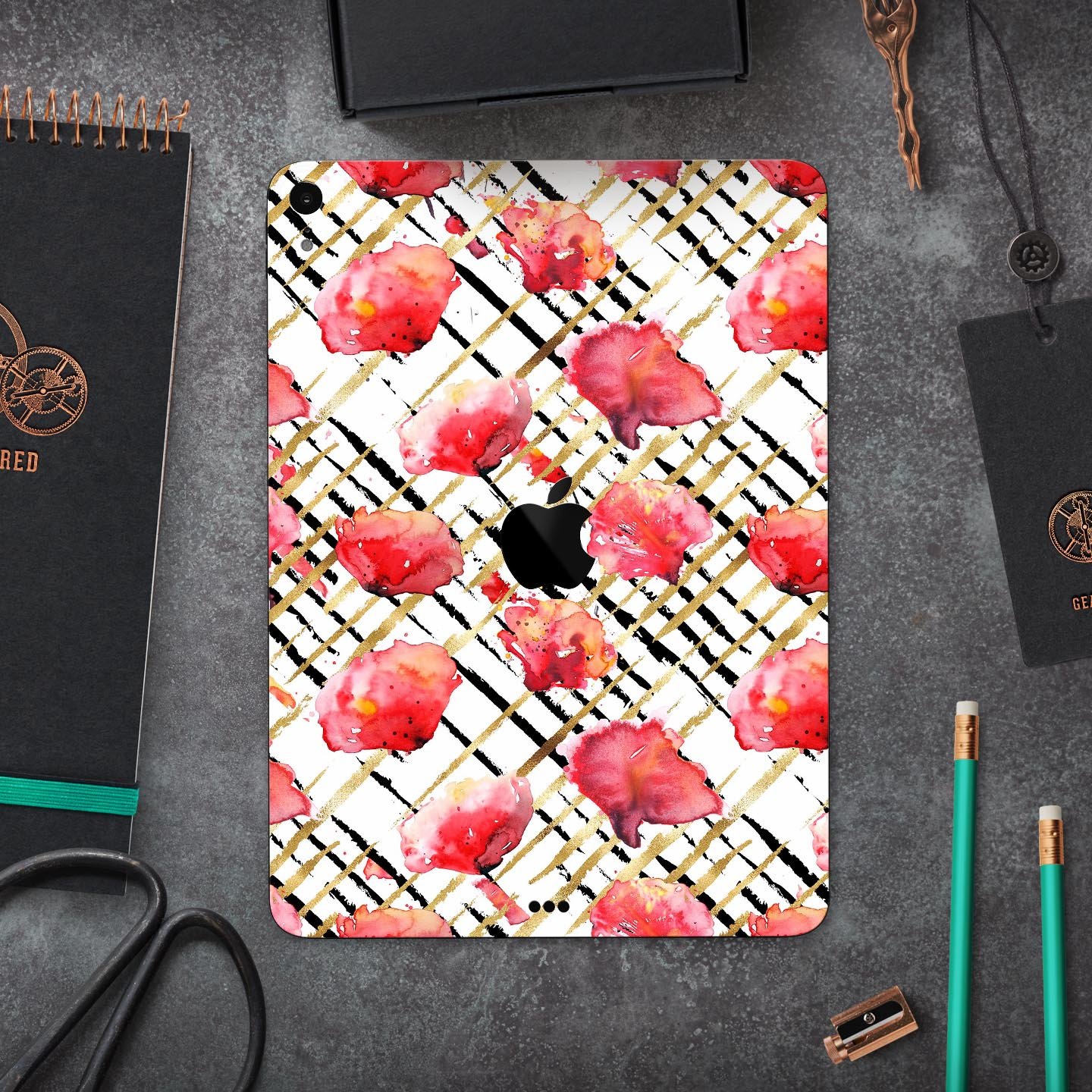 Karamfila Watercolo Poppies V25 full-body skin decal for Apple devices, featuring vibrant poppy design and premium 3M materials.