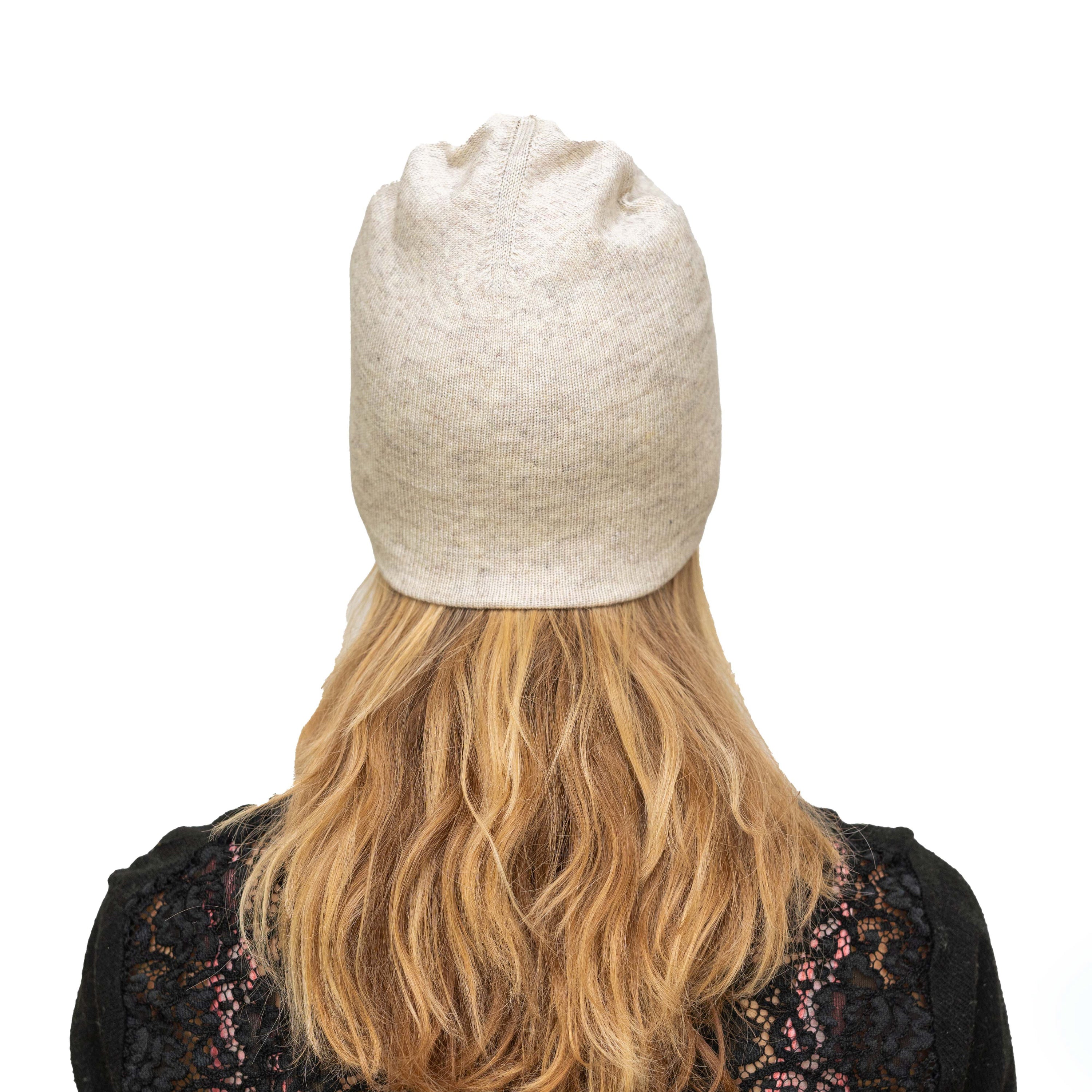 Beige Kaschmirmütze Beanie glatt, handgewebt in Nepal, aus 100% Kaschmir, unisex Design.