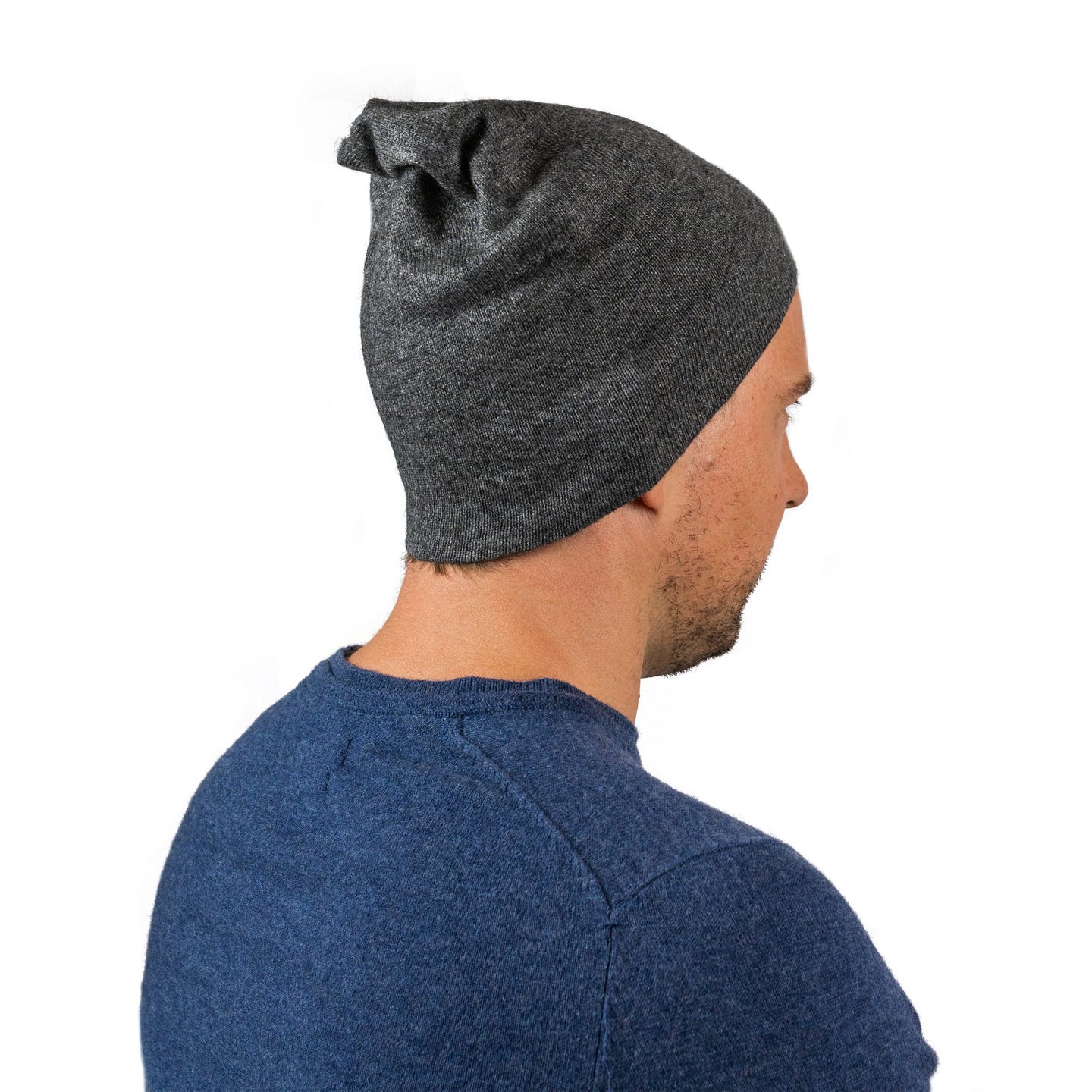 Elegante dunkelgraue Kaschmirmütze Beanie, handgewebt in Nepal, aus 100% Kaschmir, leicht und unisex.