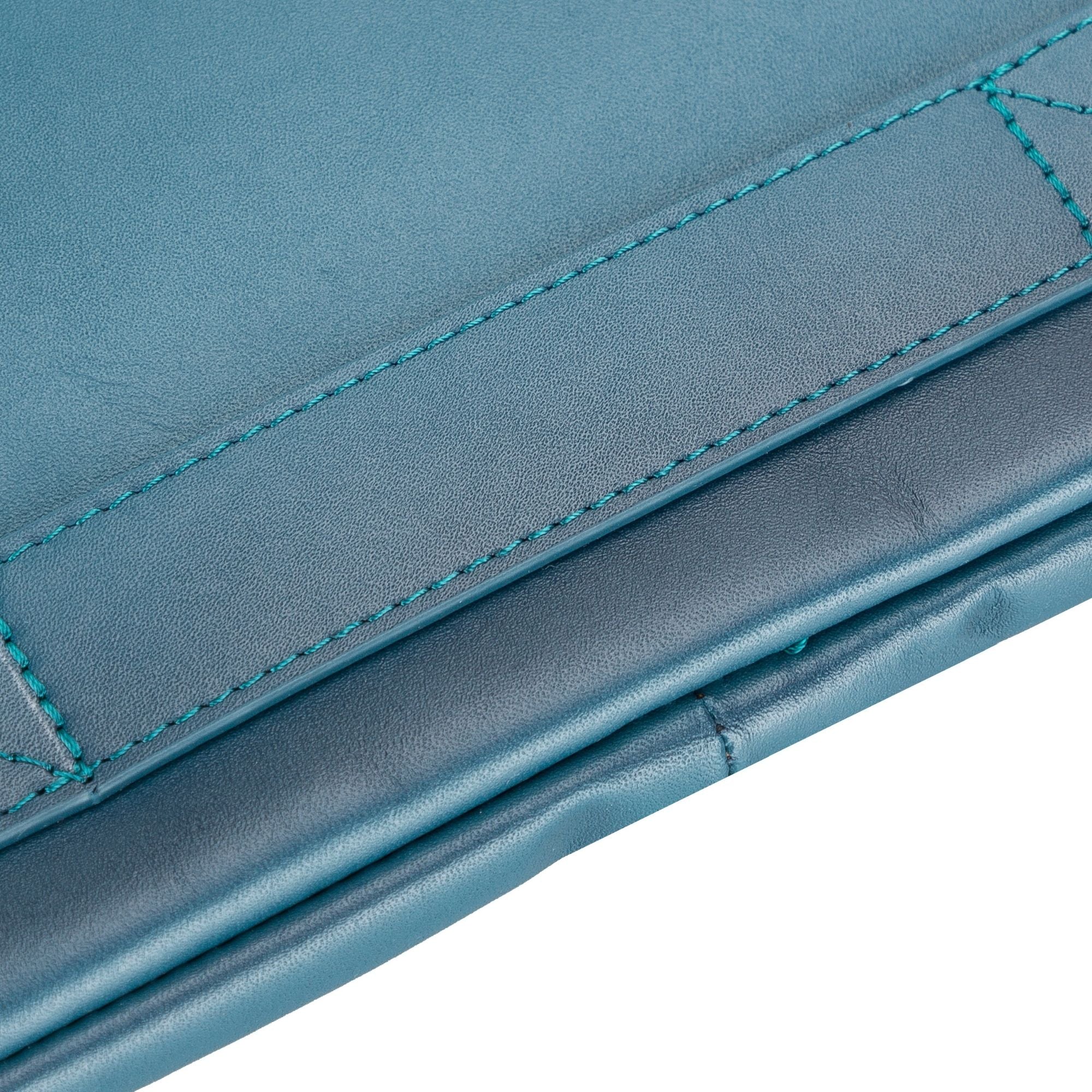 Kemmerer Leather Sleeve for iPad and MacBook, showcasing its genuine leather exterior and suede lining.