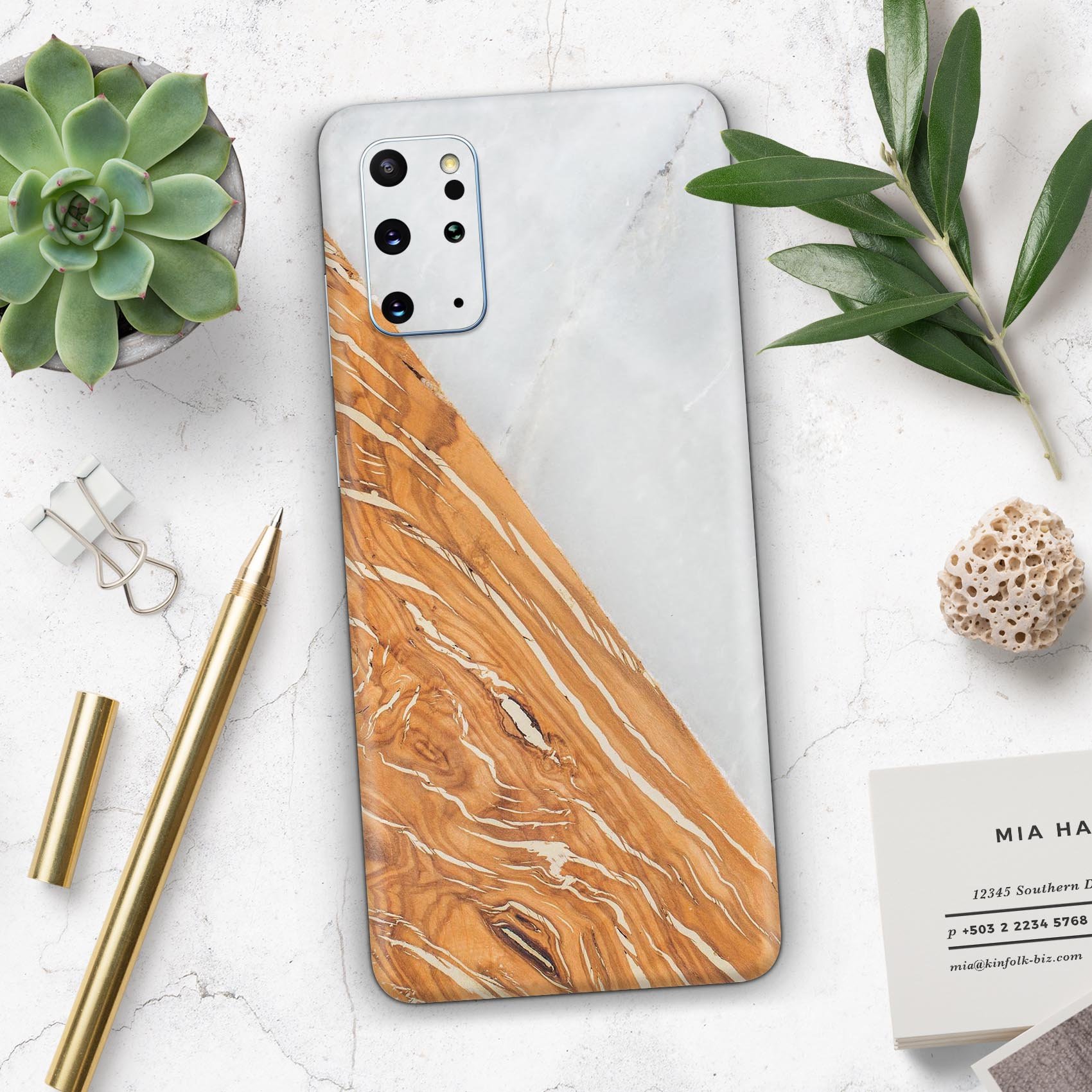 Marble & Wood Mix V2 Skin-Kit for Samsung Galaxy S20, showcasing a stylish design with a premium vinyl finish.