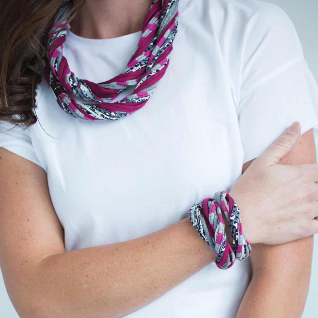 Minnie - Geo multifunctional accessory featuring a UV eco-friendly magnetic clasp, styled as a necklace and bracelet.