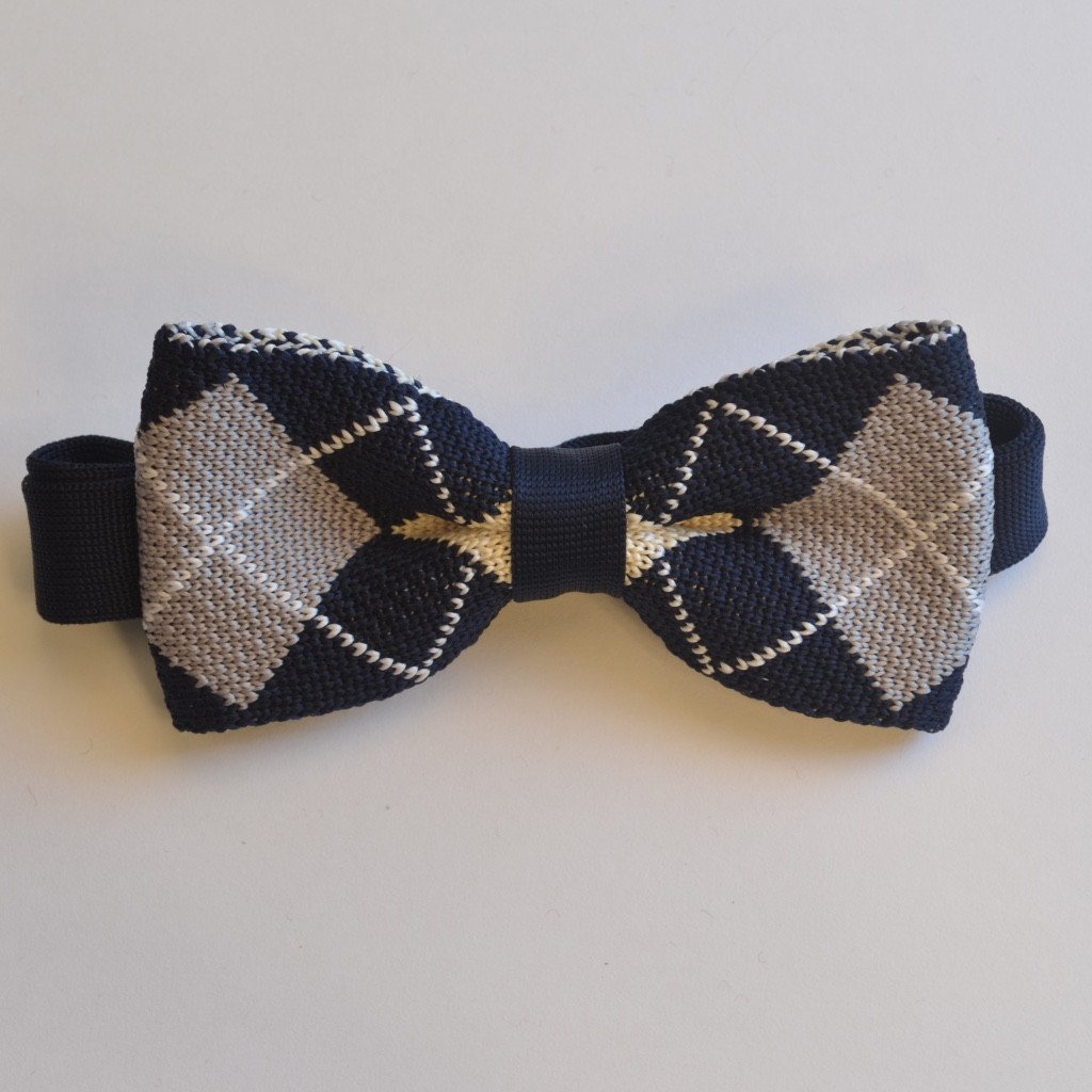 Navy blue and grey diamond knitted bow tie, elegantly crafted with a unique pattern, perfect for formal and casual occasions.