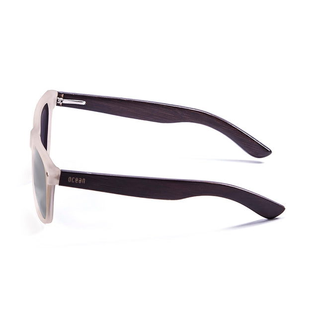 OCEAN GLASSES BEACH WOOD 50010.6 unisex sunglasses with a full-rimmed rectangular brown plastic frame.