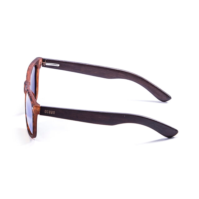 OCEAN GLASSES BEACH WOOD 50012.4 featuring a full-rimmed rectangular brown plastic frame, perfect for beach and outdoor activities.