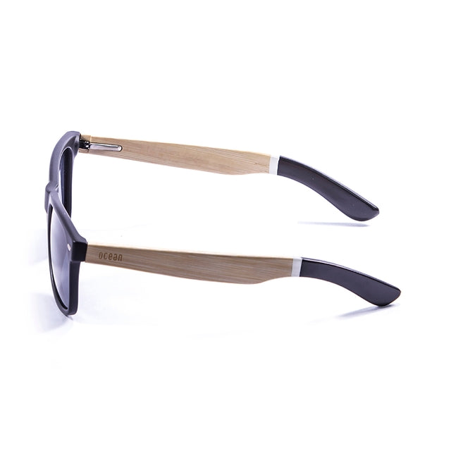 OCEAN GLASSES BEACH WOOD 50600.1 sunglasses featuring a full-rimmed rectangular black frame, perfect for unisex wear.