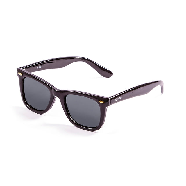 OCEAN GLASSES CAPE TOWN 17100.1 featuring a full-rimmed rectangular black frame, suitable for unisex wear.