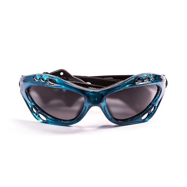 OCEAN GLASSES CUMBUCO 15000.6 featuring a full-rimmed black warp frame, suitable for unisex wear.