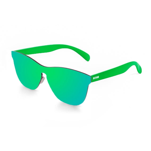 OCEAN GLASSES FLORENCIA 24.7 in vibrant green color with round full-rimmed design, showcasing its stylish and durable nylon frame.