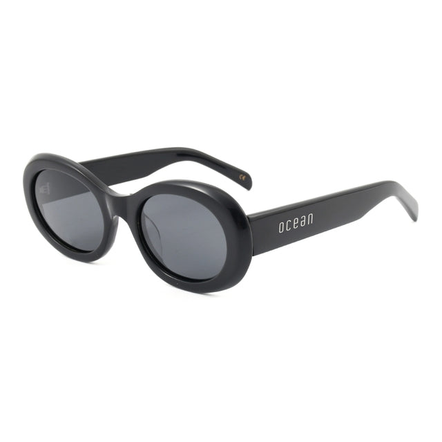 OCEAN GLASSES GENEVE 7012.1 round black acetate frames, stylish and unisex design.