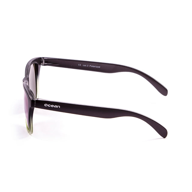 OCEAN GLASSES SEA 40002.116 full-rimmed rectangular black eyewear for unisex, showcasing stylish design and durable plastic frame.