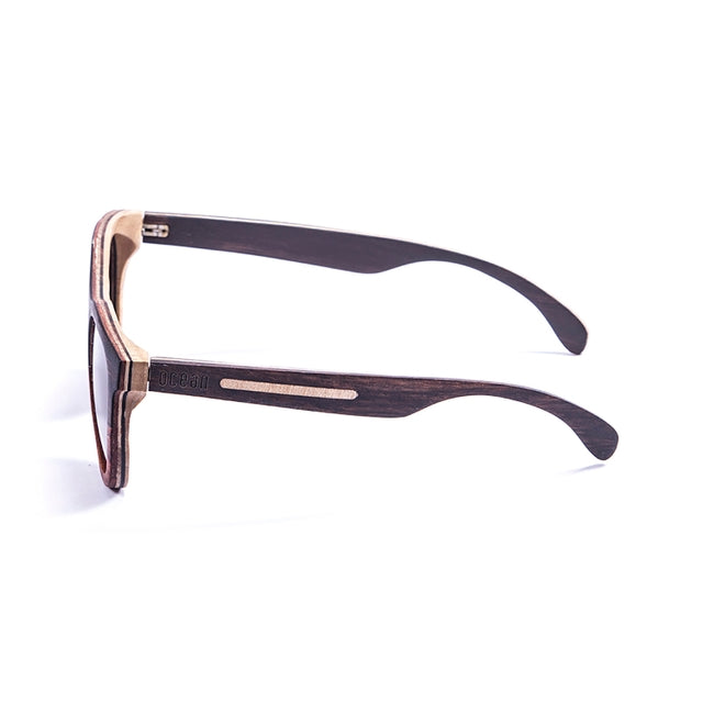 OCEAN GLASSES WEDGE 66000.0 featuring a full-rimmed round design in brown, made from durable plastic, suitable for unisex wear.