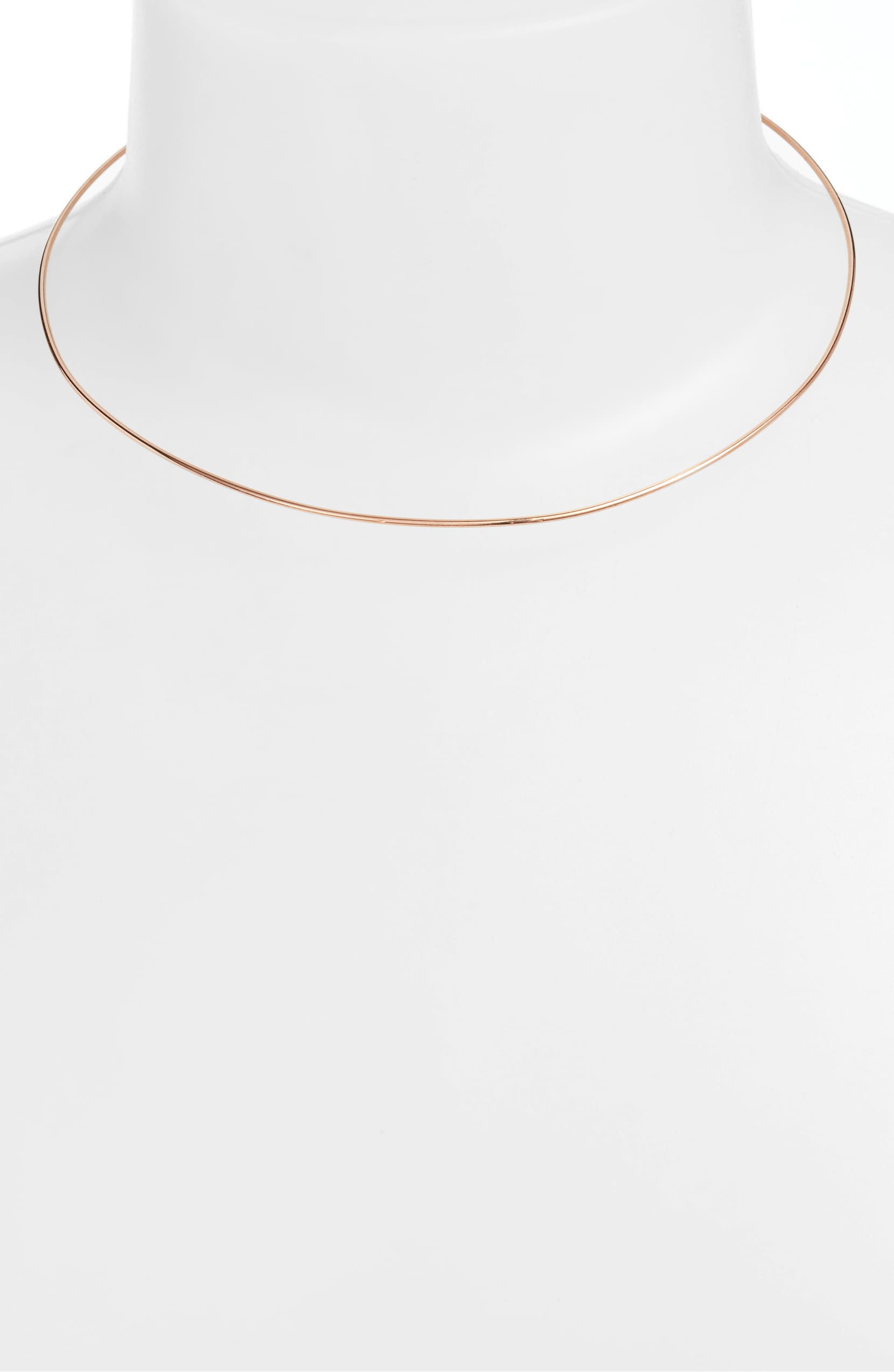 A stylish pearl choker collar necklace featuring rose gold-tone stainless steel and imitation pearls, perfect for elegant outfits.