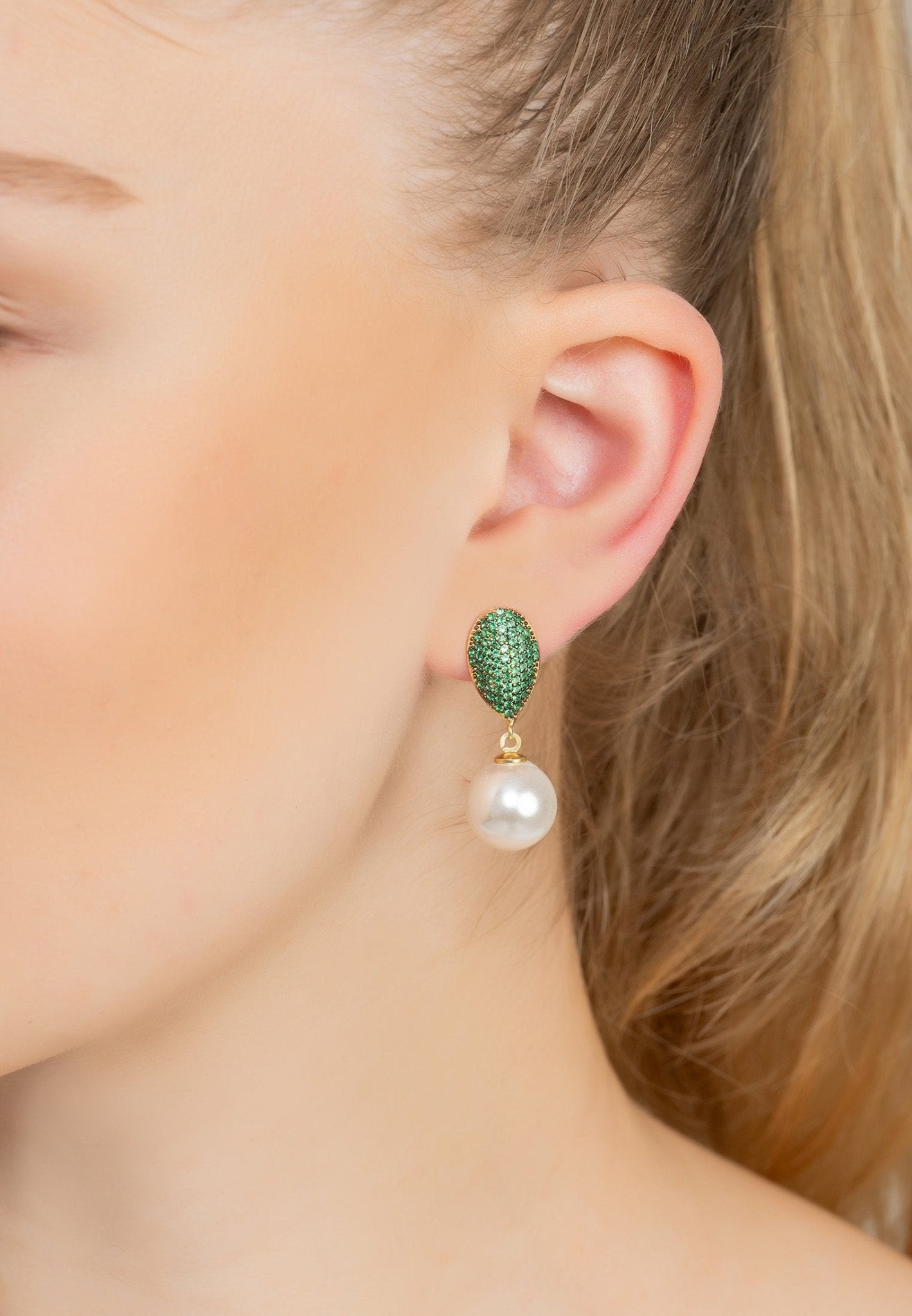 Elegant Pearl Classic Drop Earrings featuring baroque pearls and emerald green zirconia accents, handcrafted in sterling silver with gold plating.