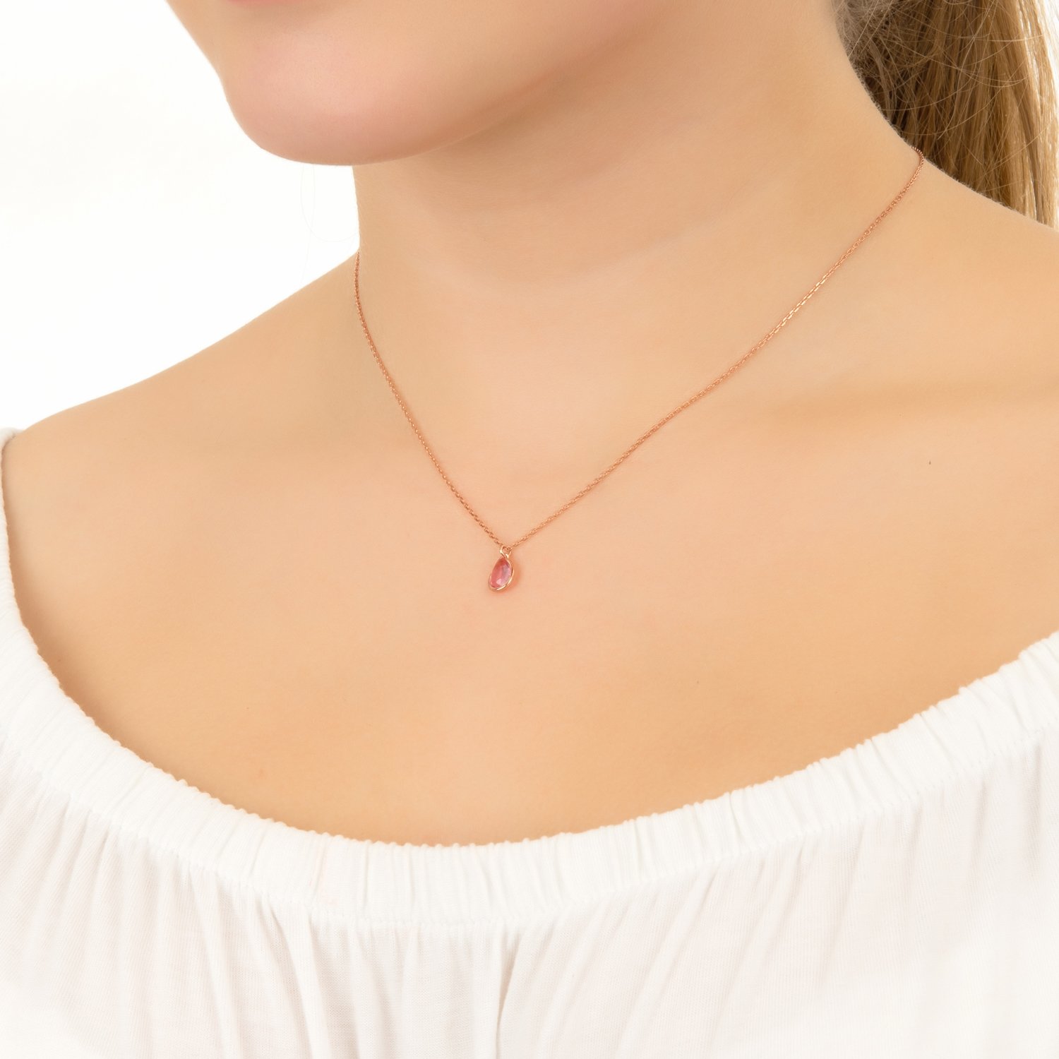 Pisa Mini Teardrop Necklace in Rosegold featuring a petite Pink Tourmaline gemstone on a fine chain.