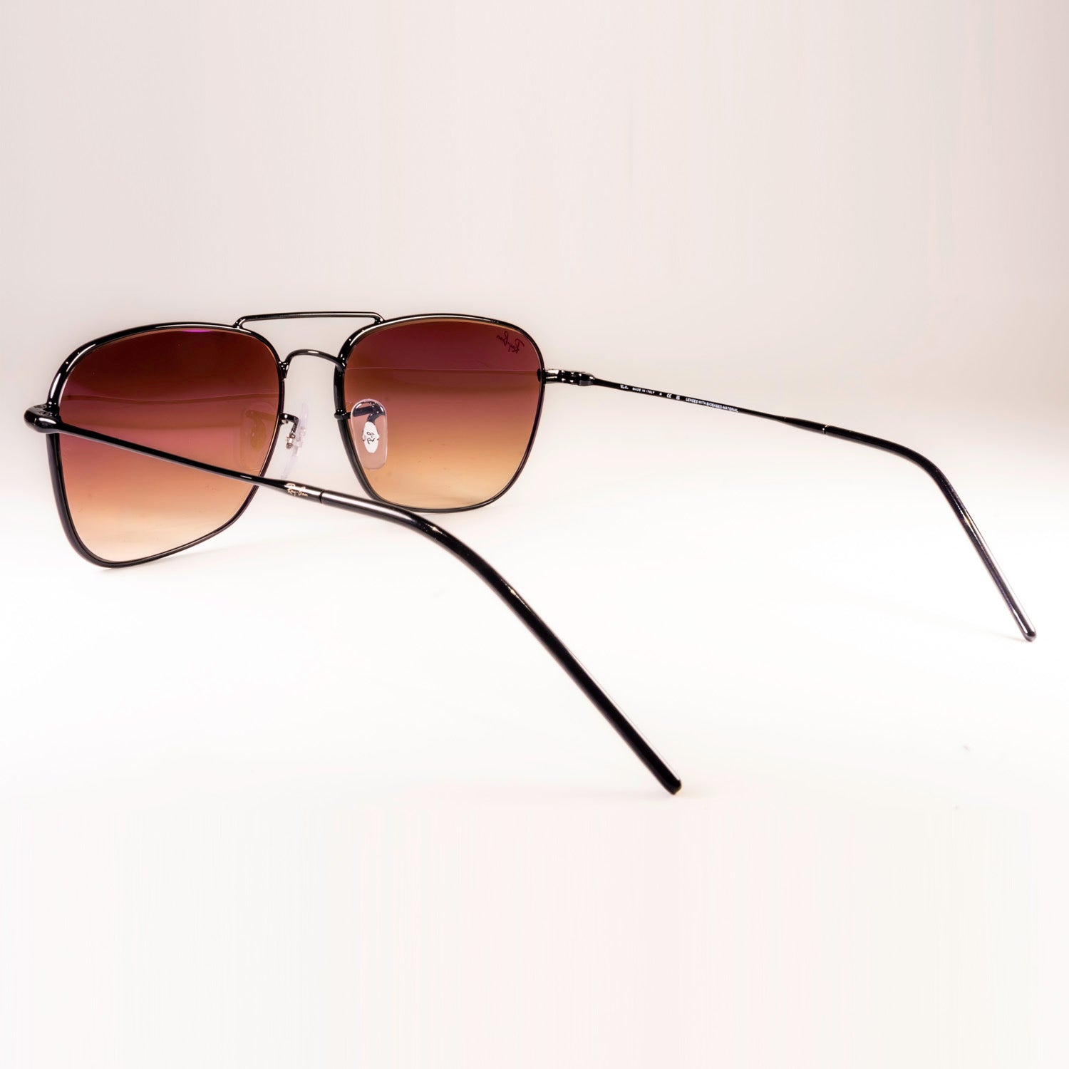 Ray-Ban RBR0101S Aviator Reverse sunglasses featuring a classic pilot shape with a sleek metal frame.