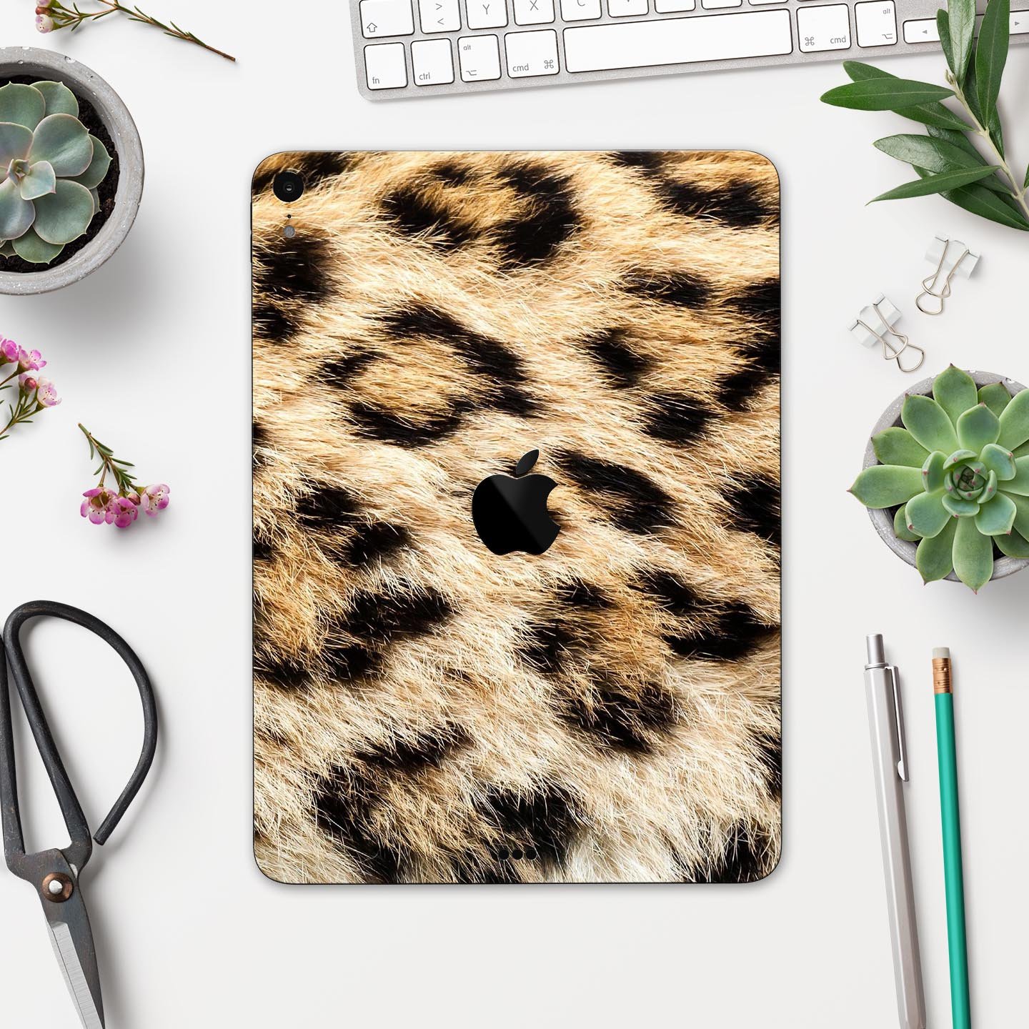 Real Cheetah Animal Print skin decal for Apple iPad, showcasing a vibrant cheetah pattern on a sleek surface.